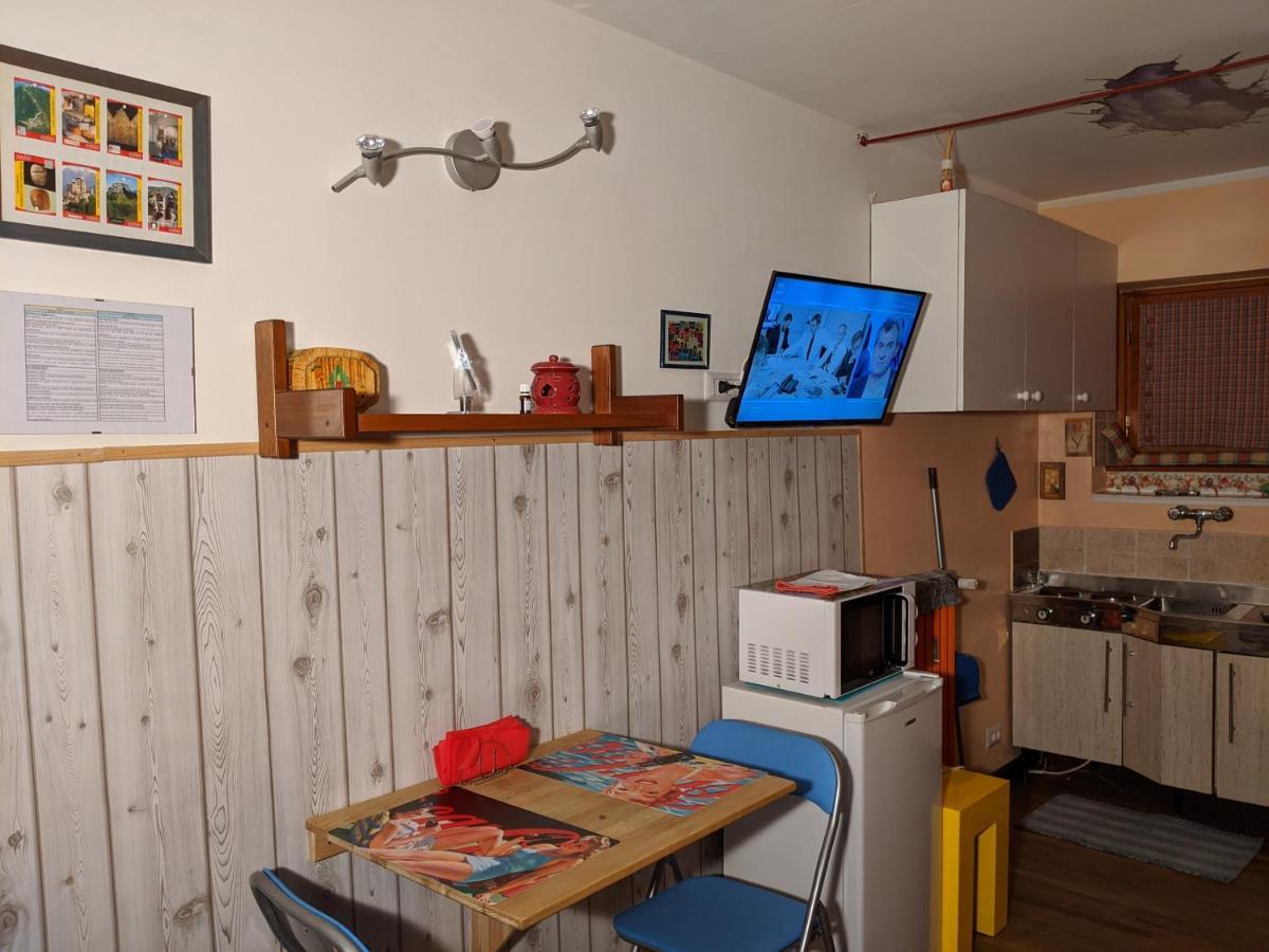 Tiny House Apartment Sestriere Ngoại thất bức ảnh